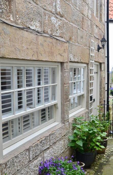 Cosy 400Yr Old Cottage, Flowergate, Whitby, Sleeps 6 Exterior photo